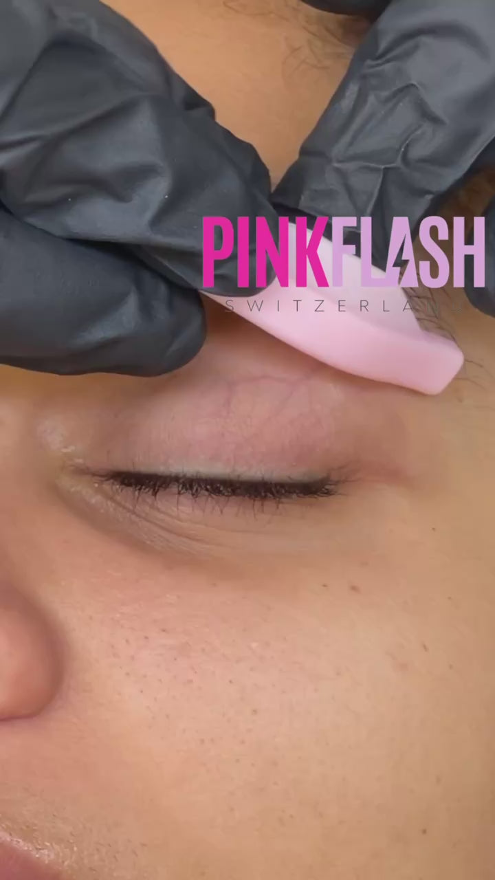 Lash & Brow Lifting - Flash Lift Step 1